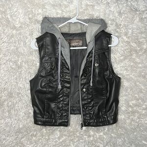 GI SONO by CAVALINI Vegan Leather Vest